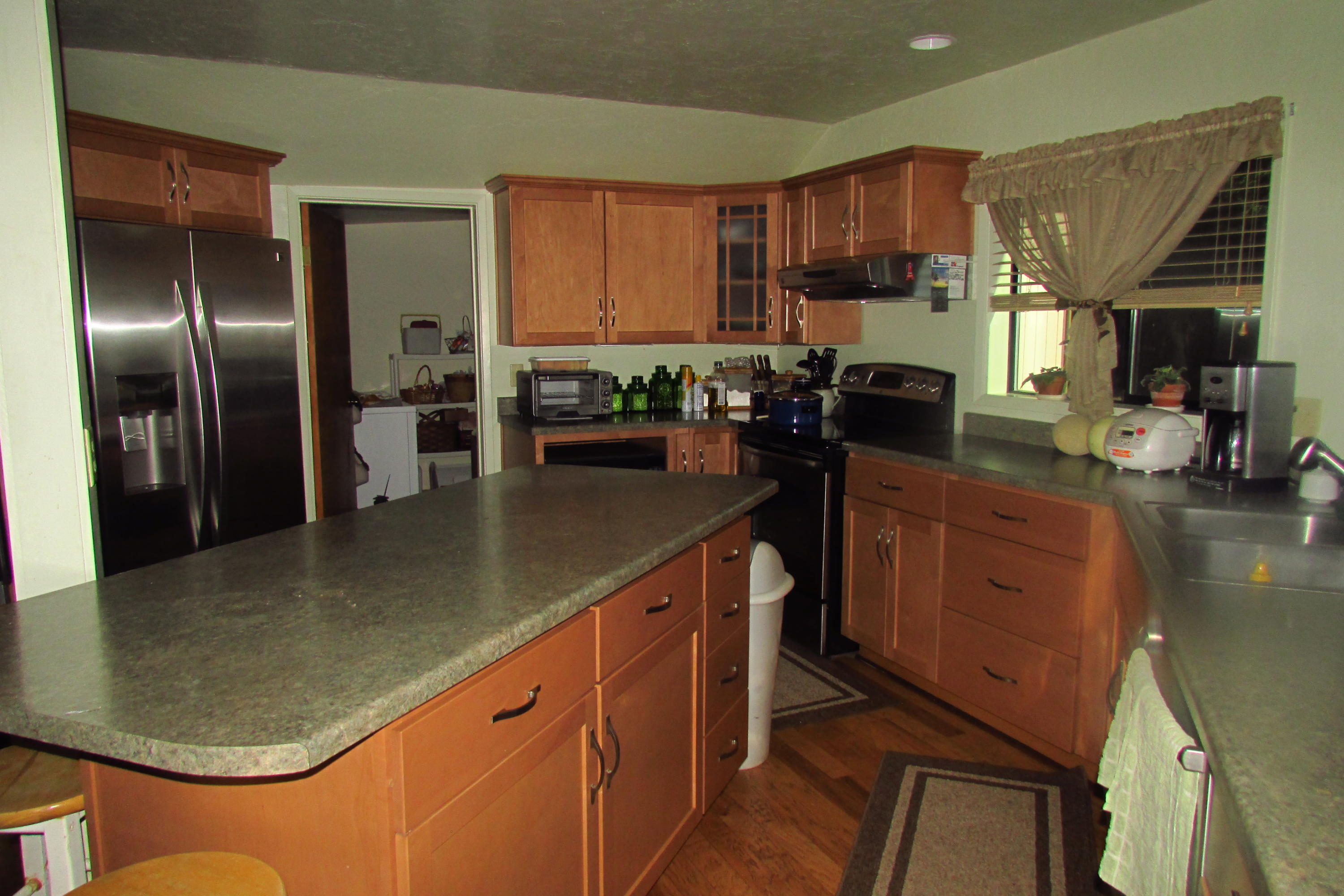 11395 Dyerville Loop Road Myers Flat, CA 95554 - Photo 3 of 25 Gallery Image 3