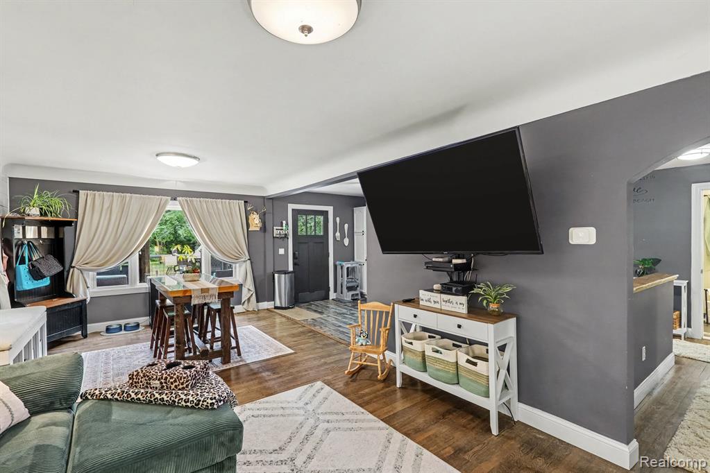 4325 North Lapeer Road Columbiaville, MI 48421 - Photo 3 of 34 Gallery Image 3