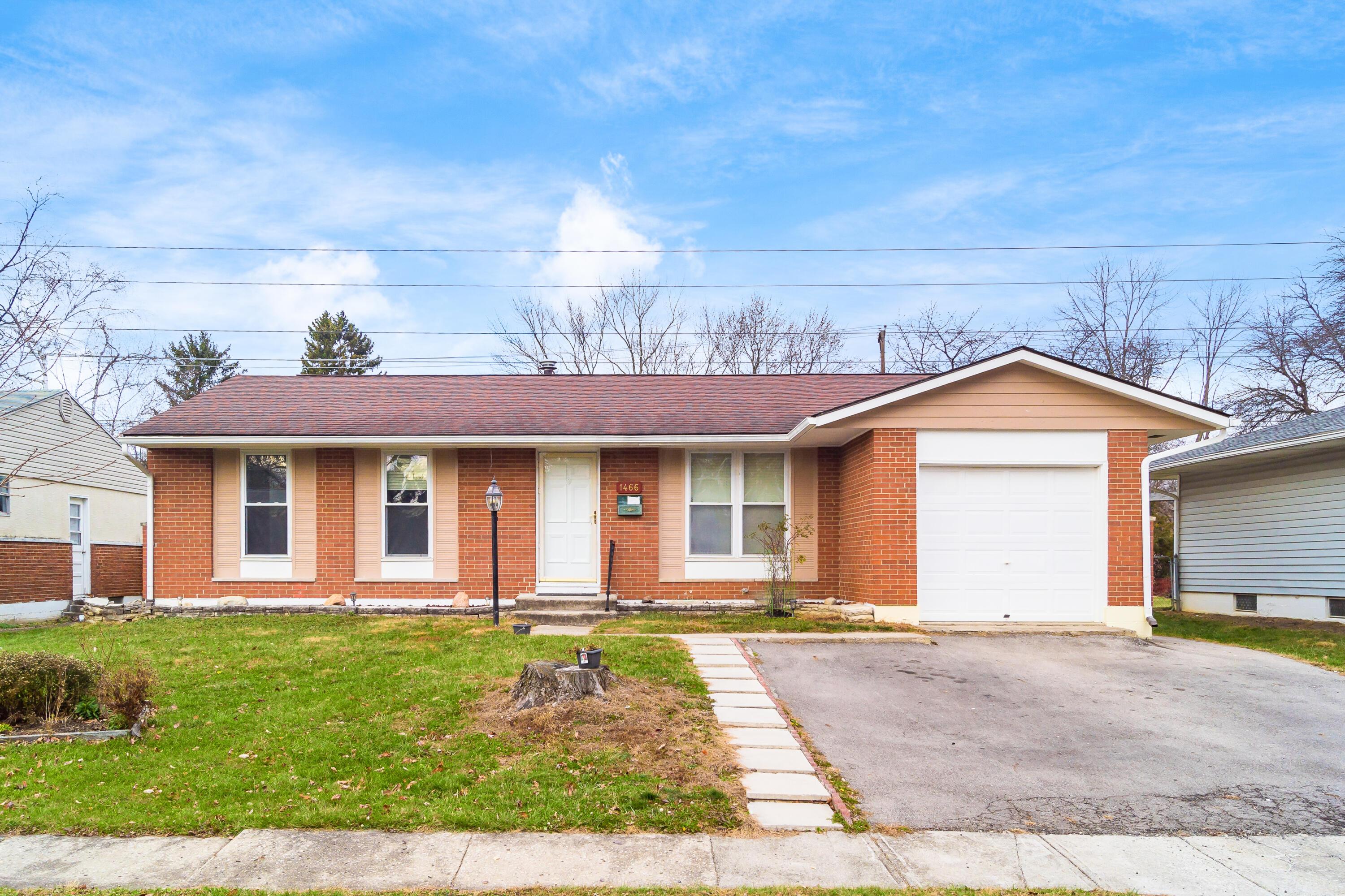 1466 Fullen Road Columbus, OH 43229 - Photo 2 of 35 M_1466_Fullen002