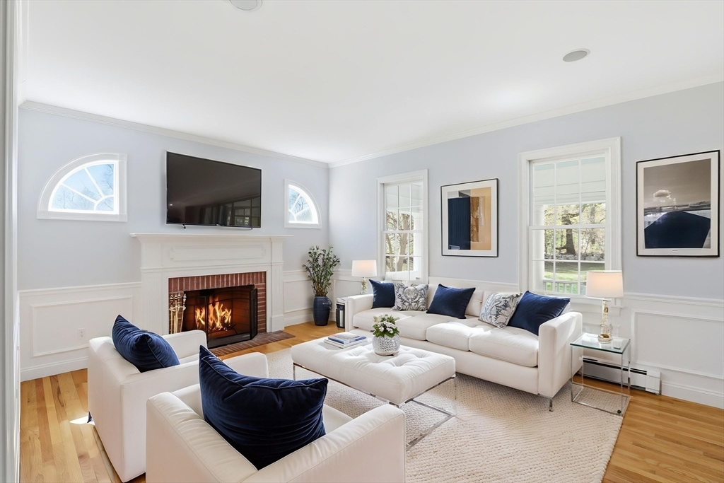 76 Clapp Road Scituate, MA 02066 - Photo 11 of 33
