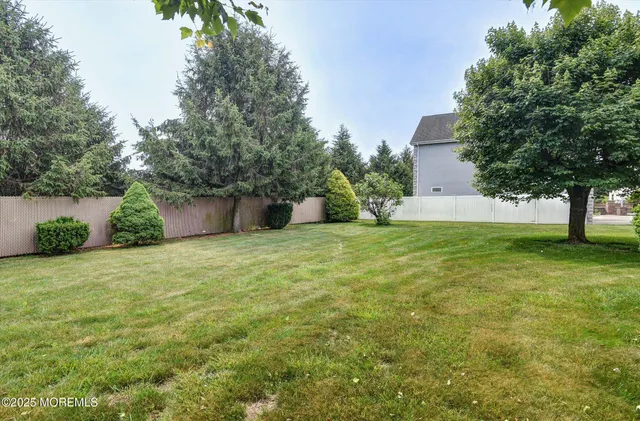 a view of a bench in a patio