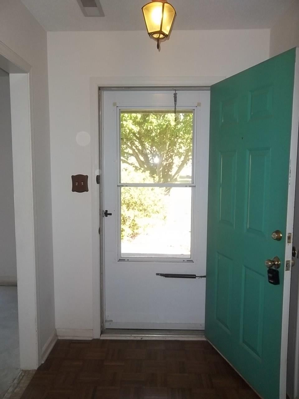 208 Stratford Road Havelock, NC 28532 - Photo 14 of 30 Interior Entry