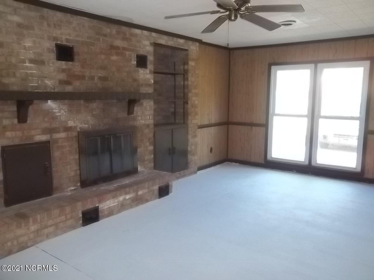208 Stratford Road Havelock, NC 28532 - Photo 19 of 30 Bonus Room