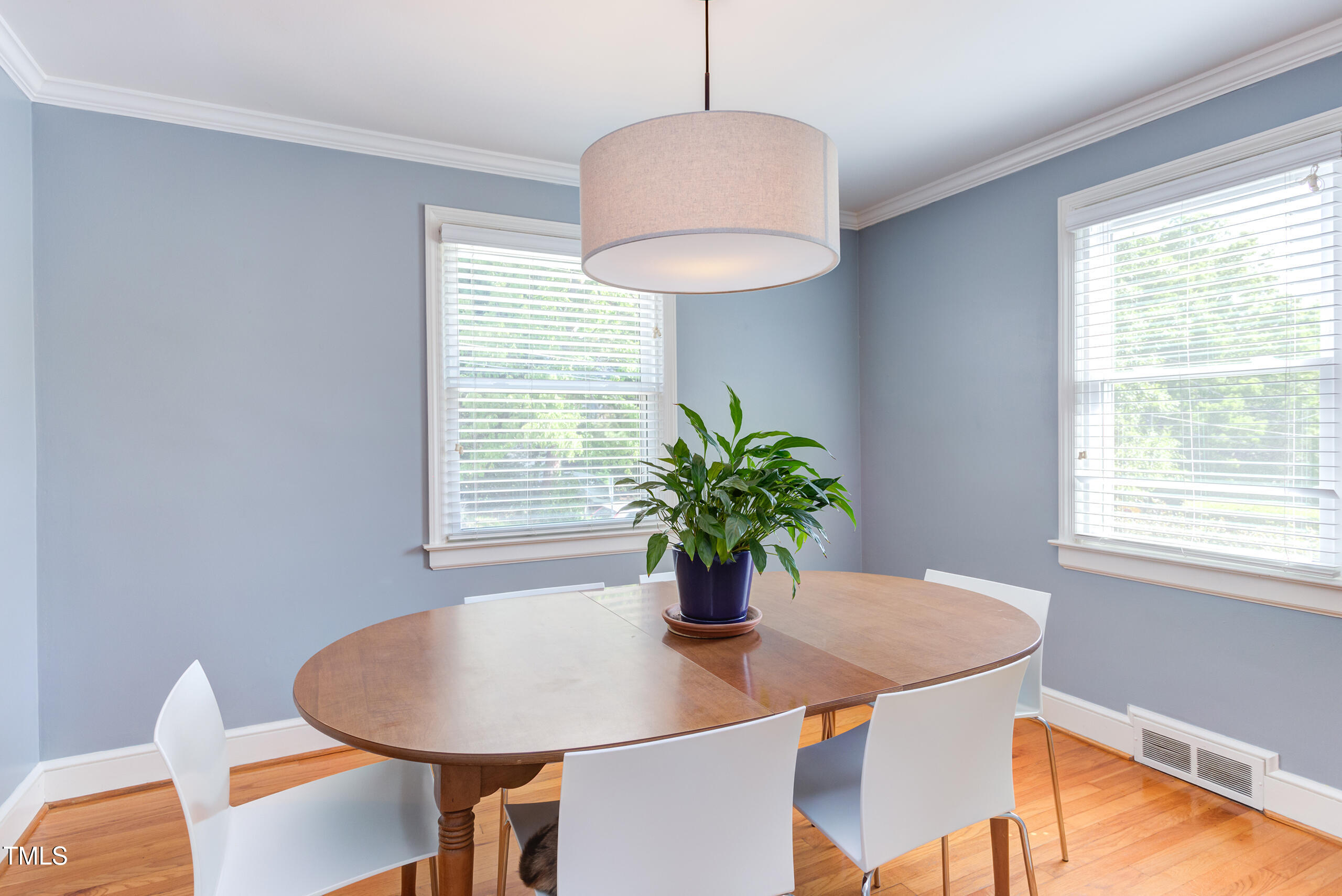 2811 Van Dyke Avenue Raleigh, NC 27607 - Photo 18 of 57 a dining room with furniture and window