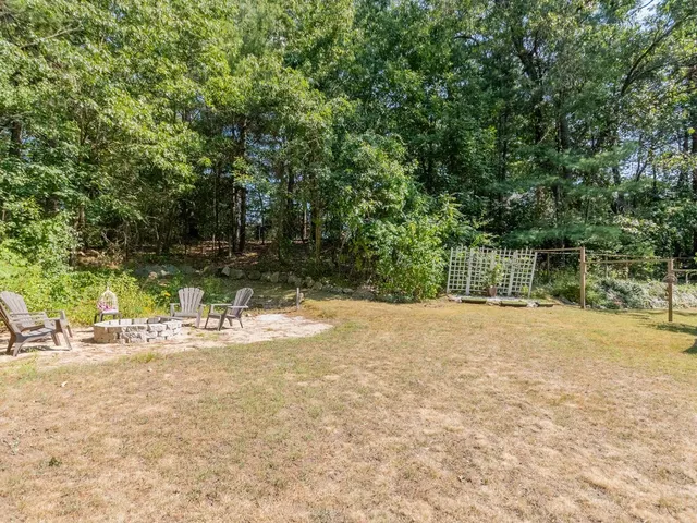 $284,000 | 17 Glenvale Avenue, Billerica, MA 01821