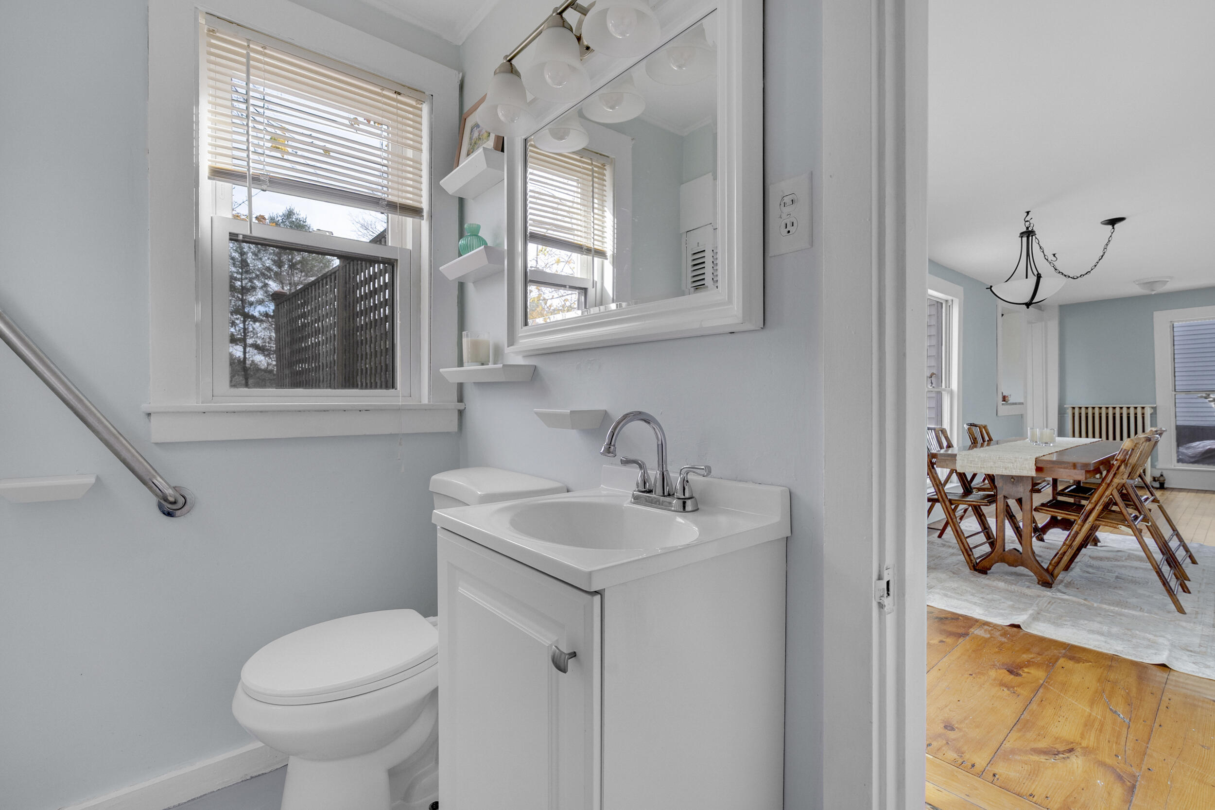 212 Main Street Freeport, ME 04032 - Photo 20 of 40 17_212main-25