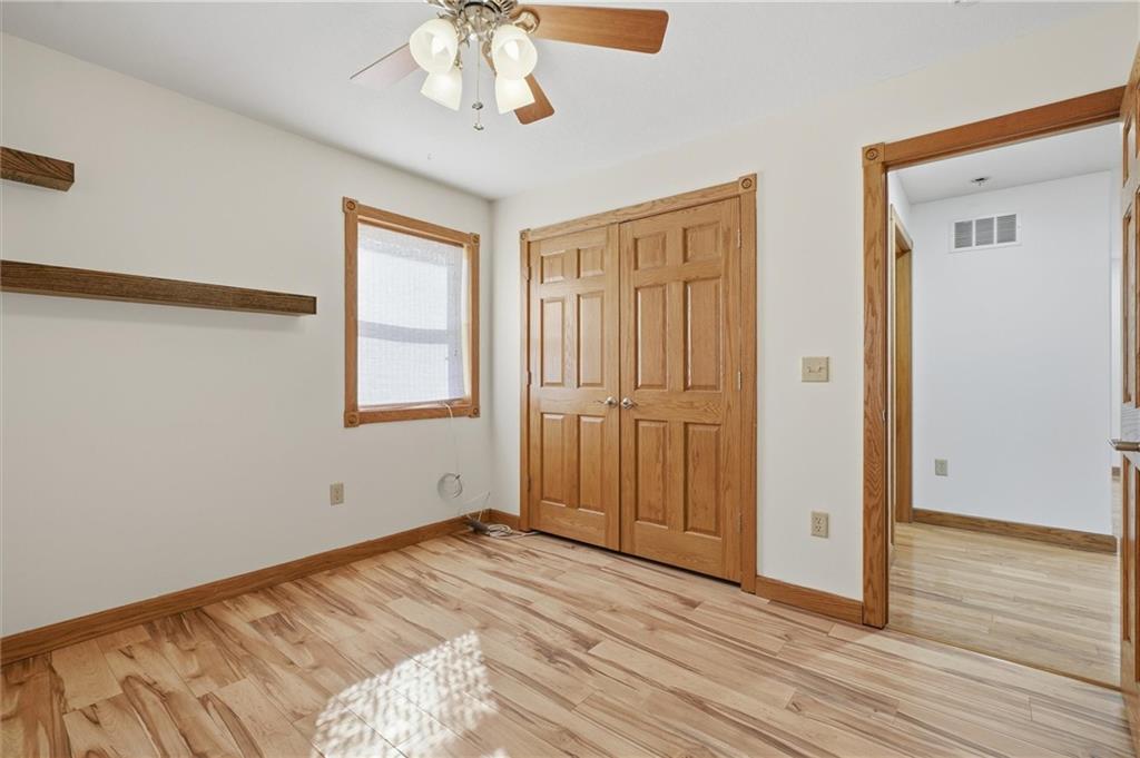 2274 Iowa Road Ottawa, KS 66067 - Photo 17 of 40