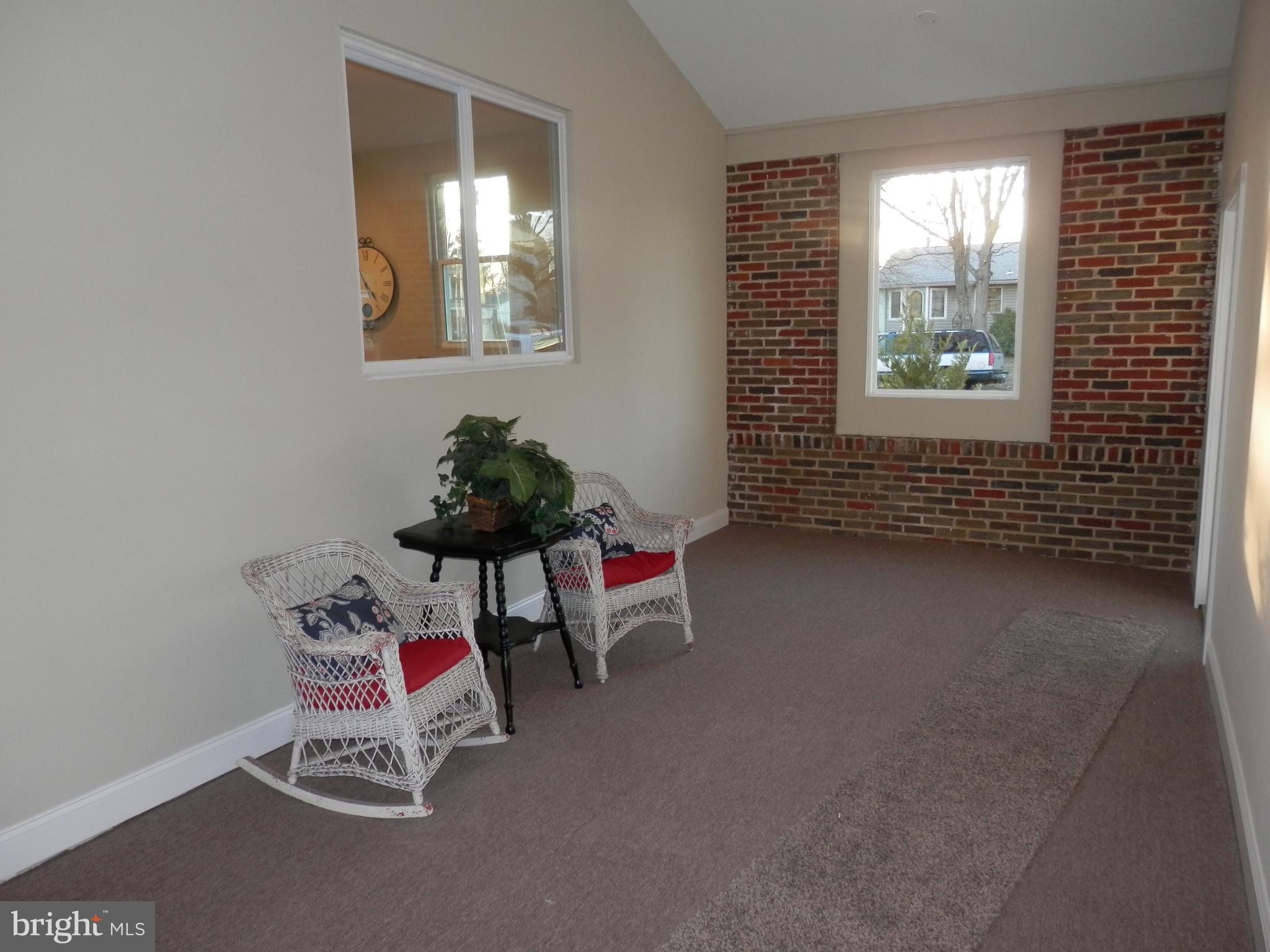2418 Arden Road Cinnaminson, NJ 08077 - Photo 3 of 29 Breezeway