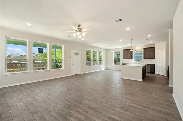 $334,900 | 347 Bay Oaks Drive, La Porte, TX 77571