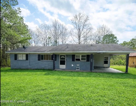 $67,888 | 11 Center Street, Bay Springs, MS 39422