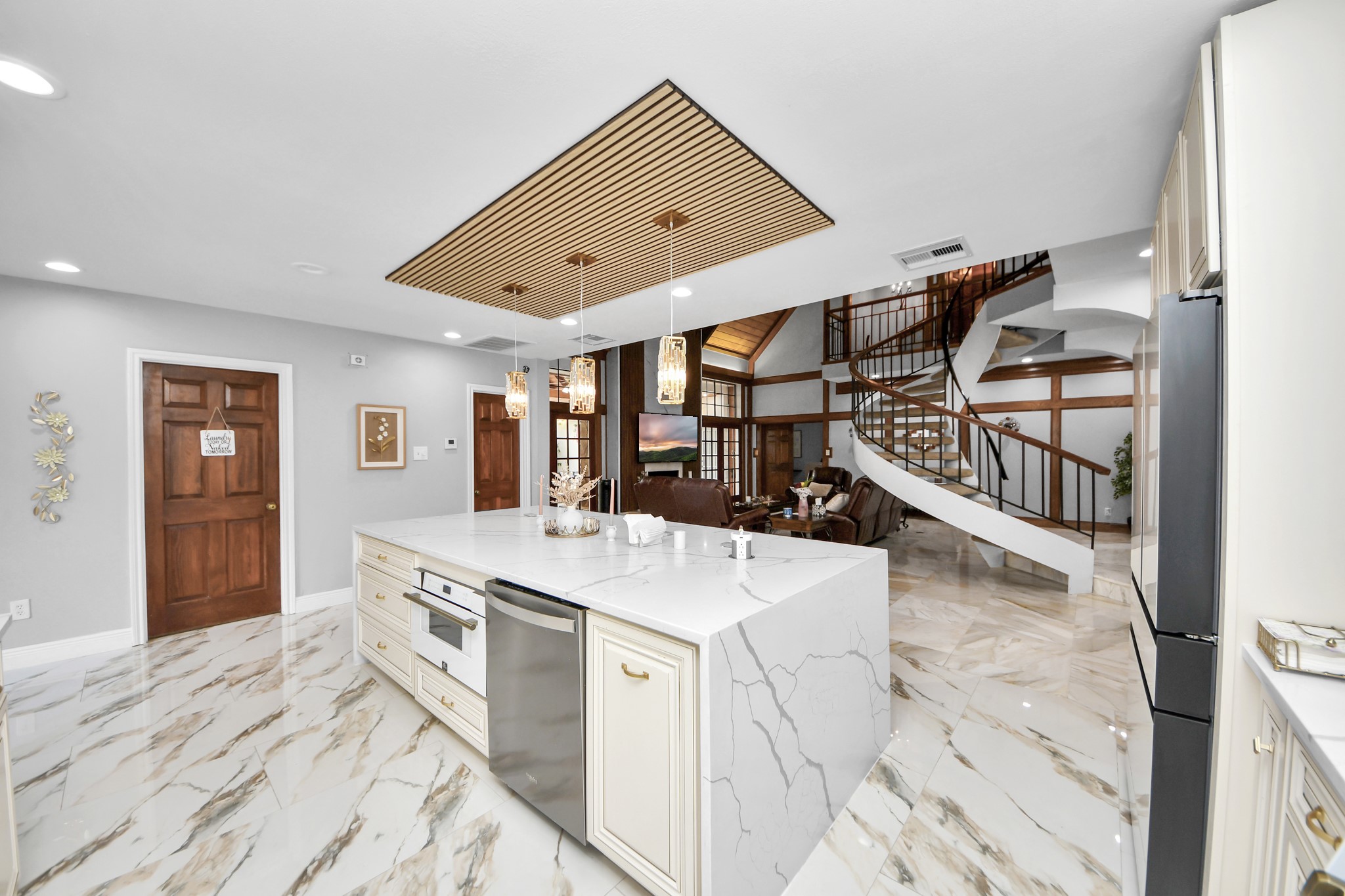 8302 Candlegreen Lane Houston, TX 77071 - Photo 15 of 50