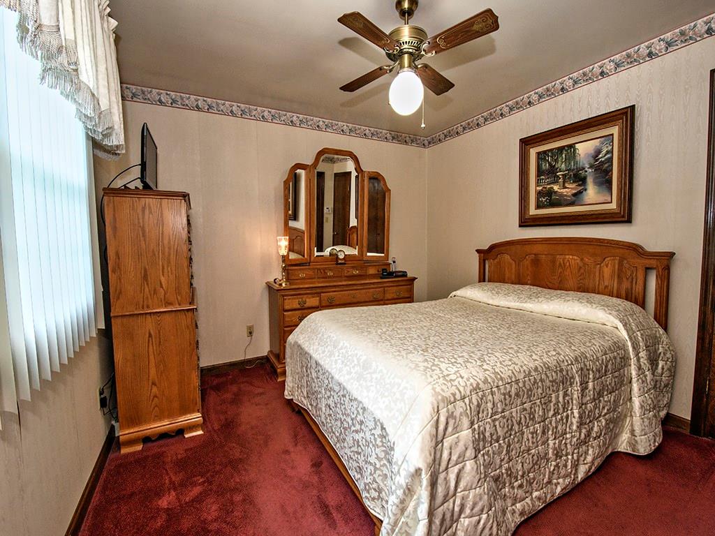 303 Kings Road Apollo, PA 15613 - Photo 16 of 24 Owner's Suite - includes a 3-pc bathroom.