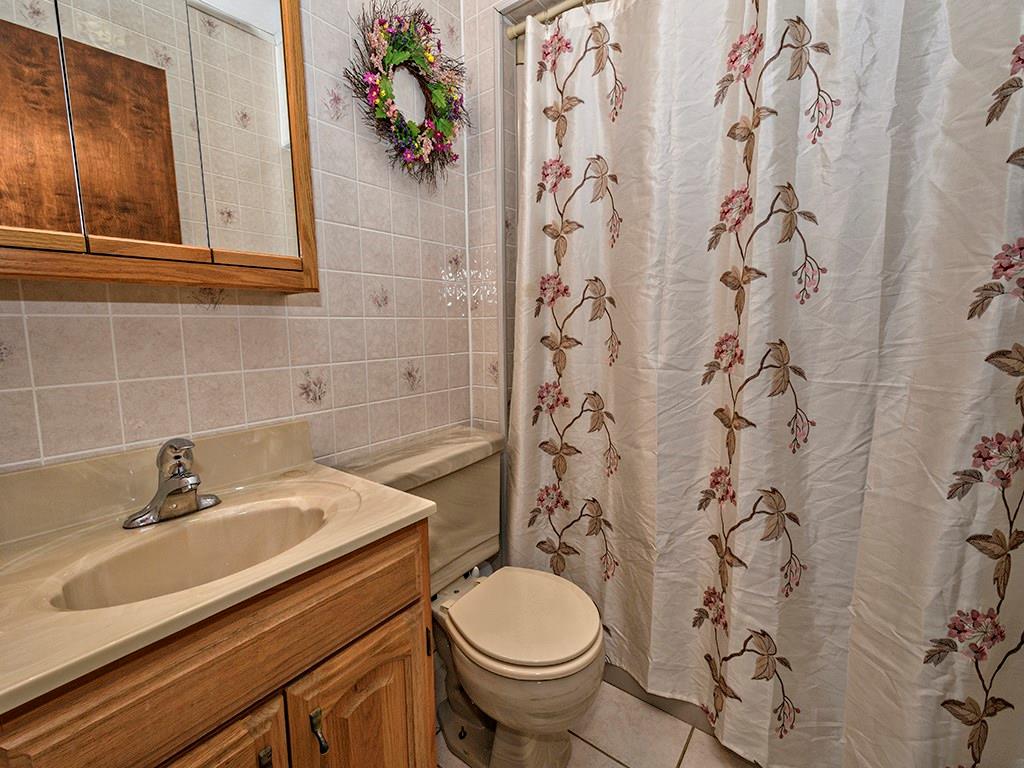 303 Kings Road Apollo, PA 15613 - Photo 21 of 24 Main Full Bath