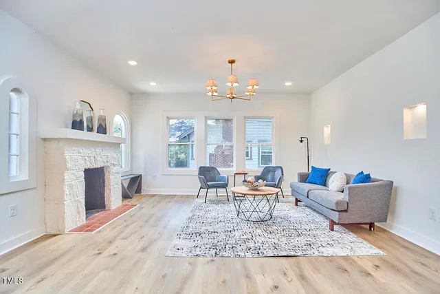 $599,000 | 2203 University Drive, Durham, NC 27707