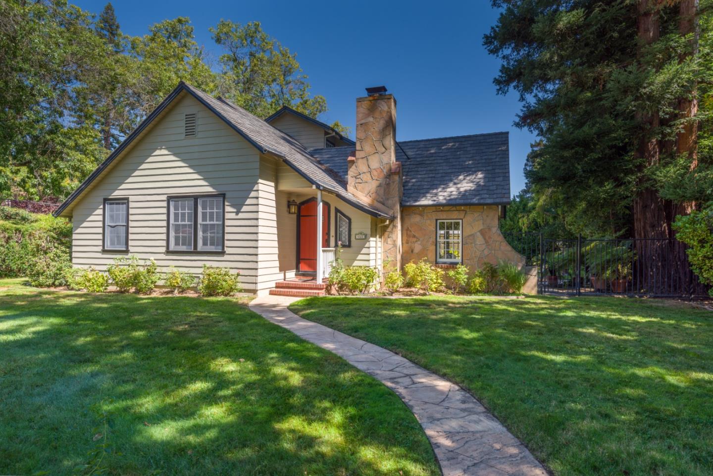 460 Olive Street Menlo Park, CA 94025 - Photo 1 of 34 Gallery Image 1