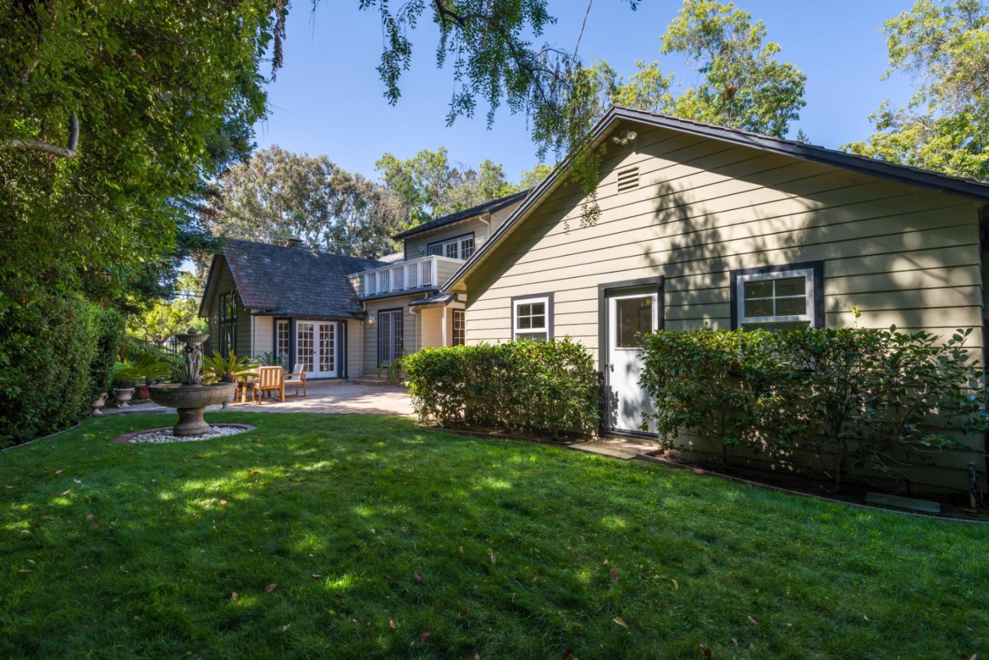 460 Olive Street Menlo Park, CA 94025 - Photo 30 of 34 Gallery Image 30