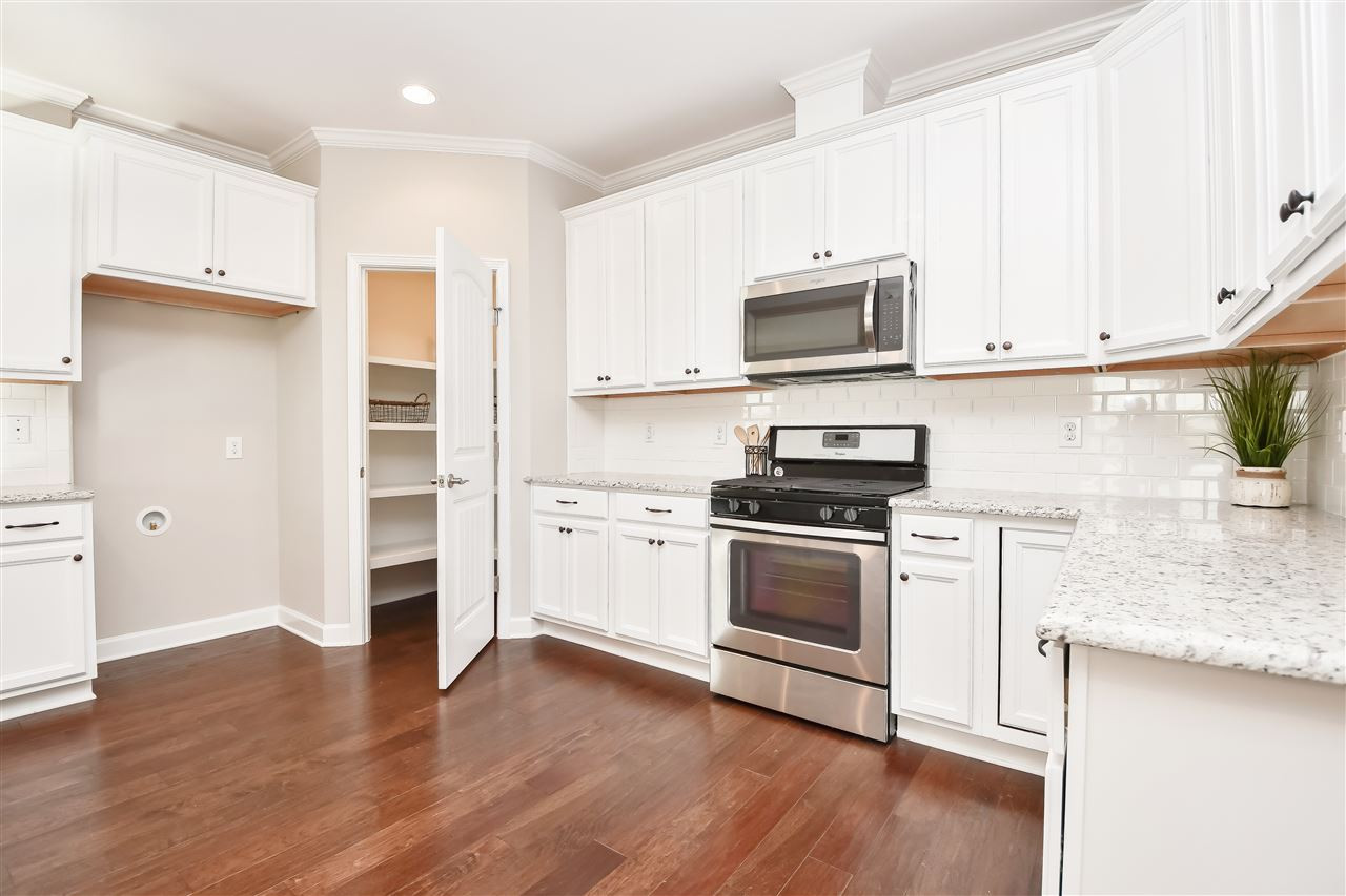 5511 Nur Lane Raleigh, NC 27606 - Photo 10 of 25 Photo 10