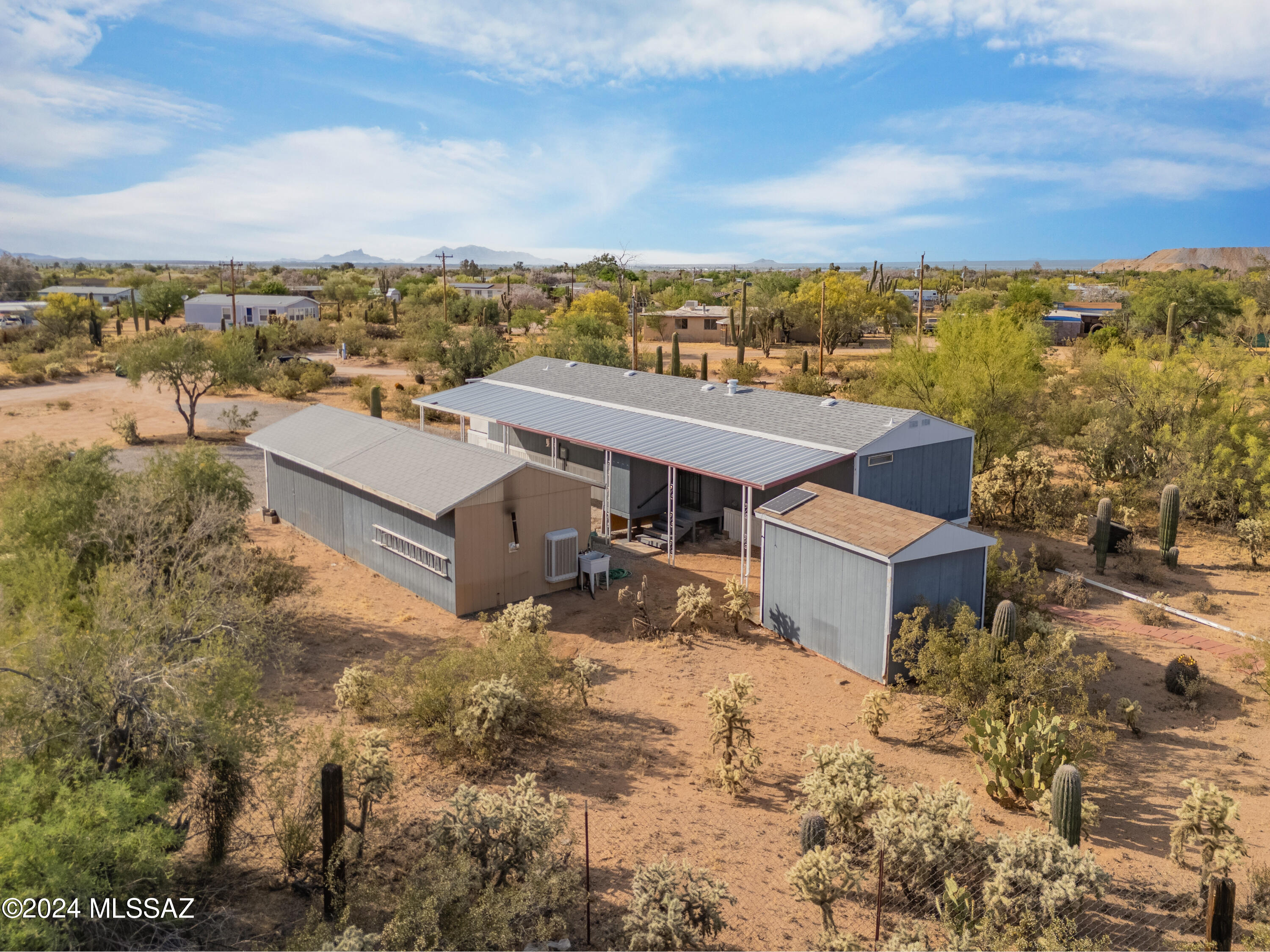 7340 North Gemstone Road Tucson, AZ 85743 - Photo 3 of 33 Gallery Image 3