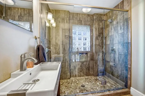 $339,000 | 4142 Locust Street, Kansas City, MO 64110