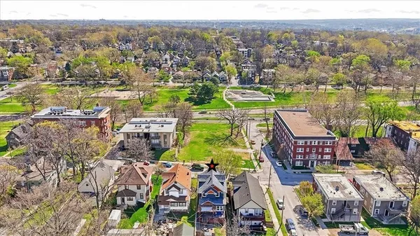 $339,000 | 4142 Locust Street, Kansas City, MO 64110