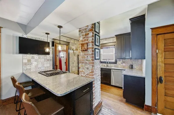 $339,000 | 4142 Locust Street, Kansas City, MO 64110