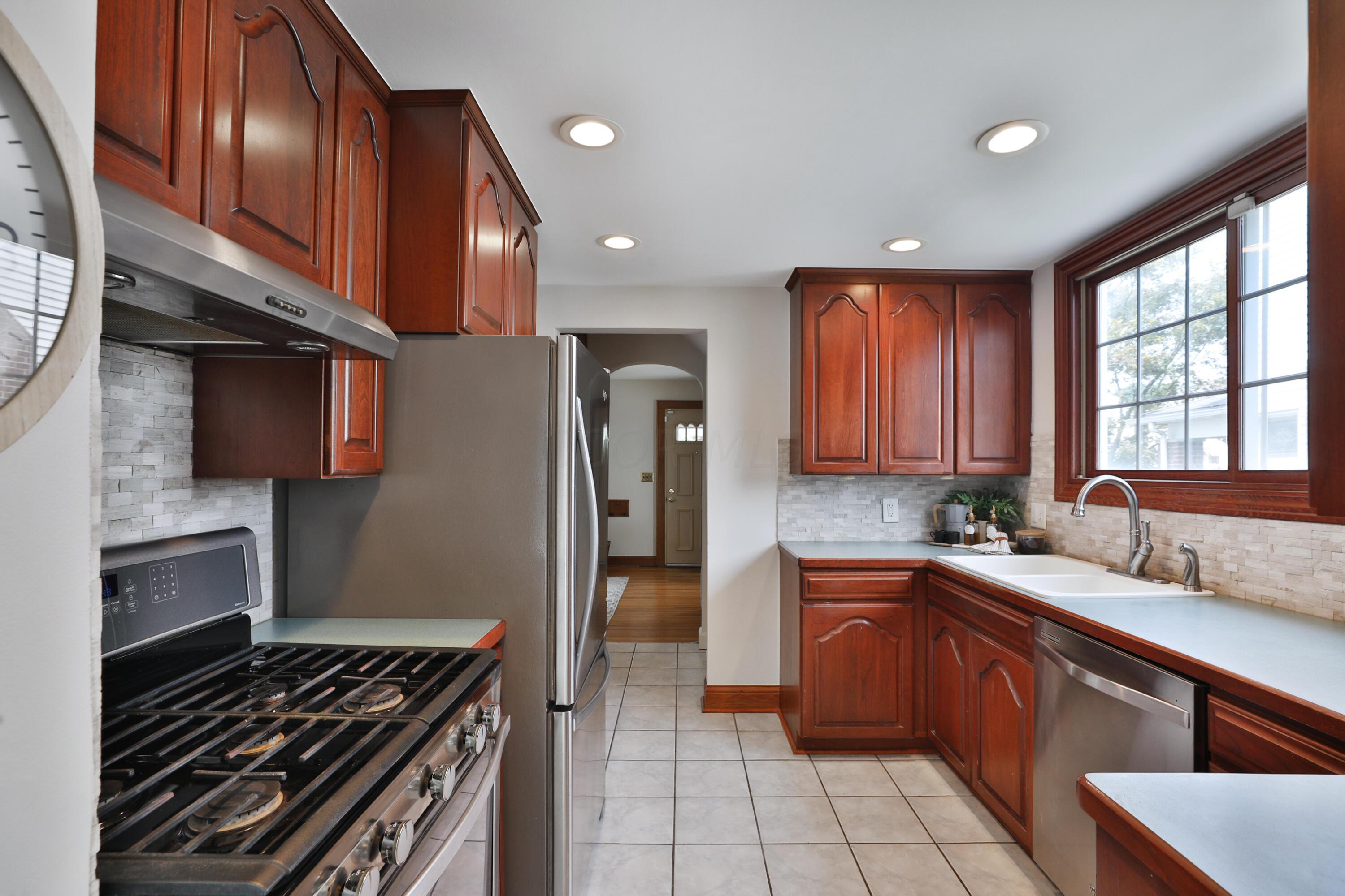 479 Tibet Road Columbus, OH 43202 - Photo 21 of 41 479-Tibet-21