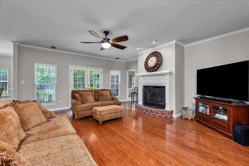 3198 Ray Owens Road Appling, GA 30802 - Photo 11 of 41 Great room with wood burning fireplace