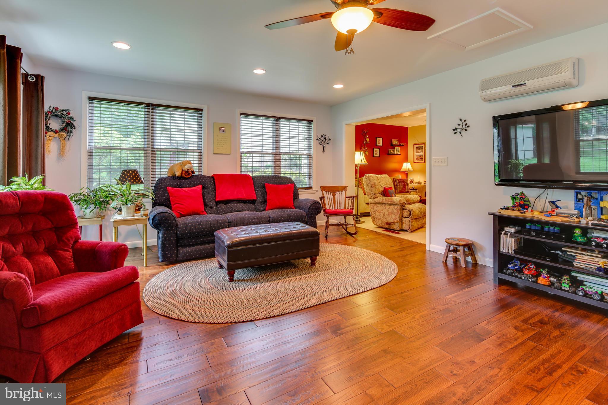 103 Walgrove Road Reisterstown, MD 21136 - Photo 11 of 23 Family Room