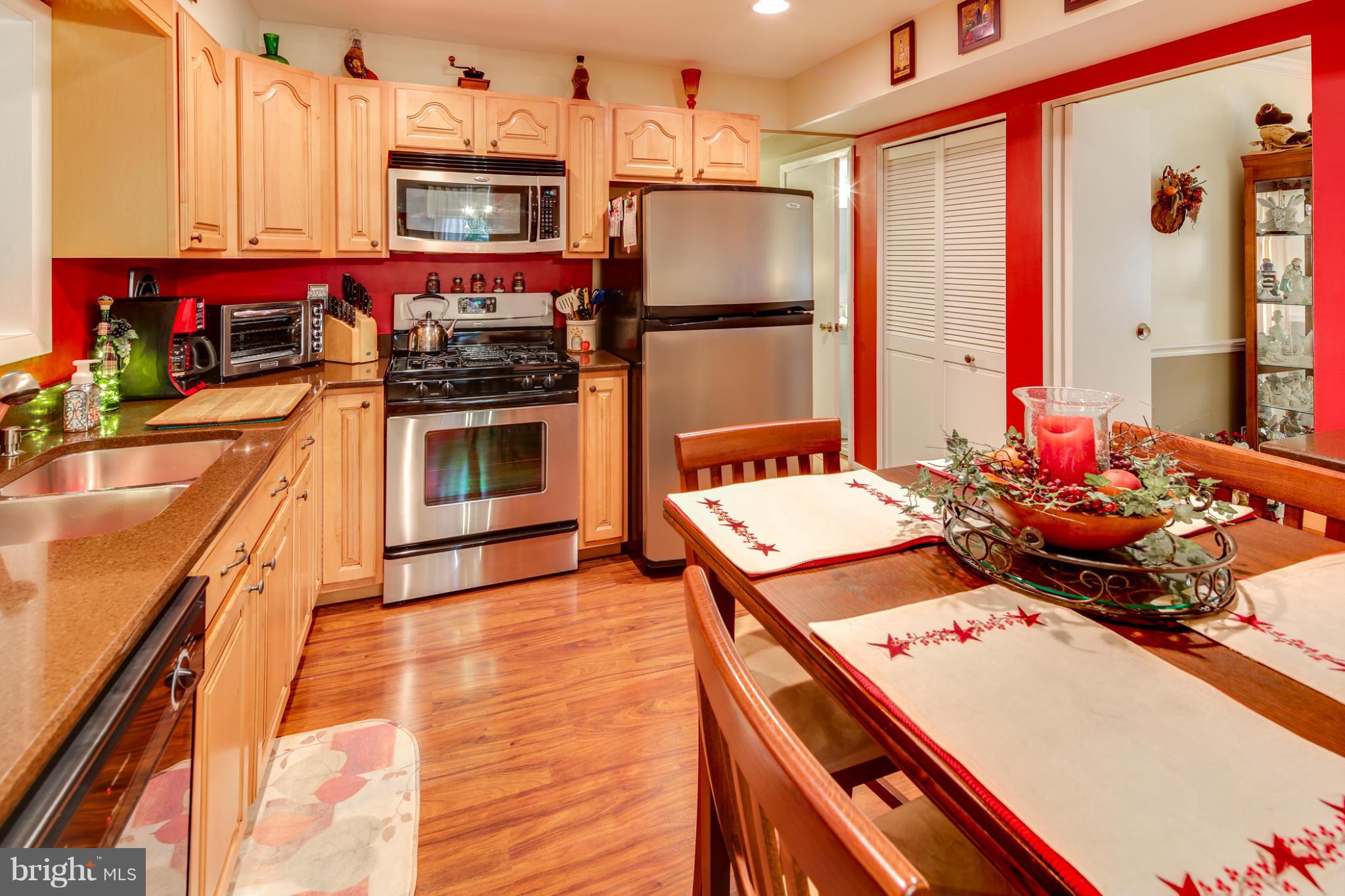 103 Walgrove Road Reisterstown, MD 21136 - Photo 6 of 23 Kitchen