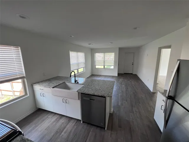 $1,845 | 1603 Franklin Avenue, Bonham, TX 75418