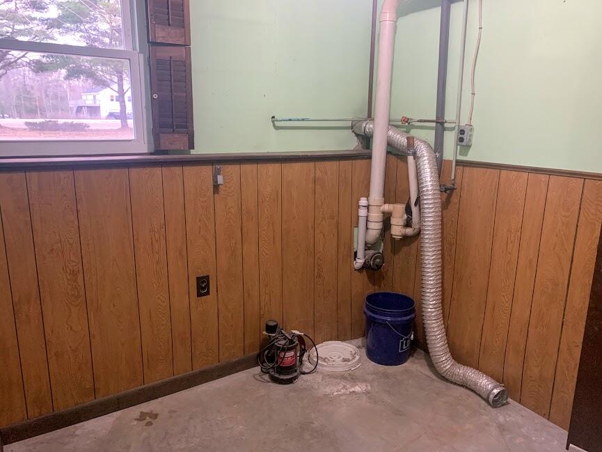 9 Old Post Road Lyman, ME 04002 - Photo 19 of 29 Laundry Area