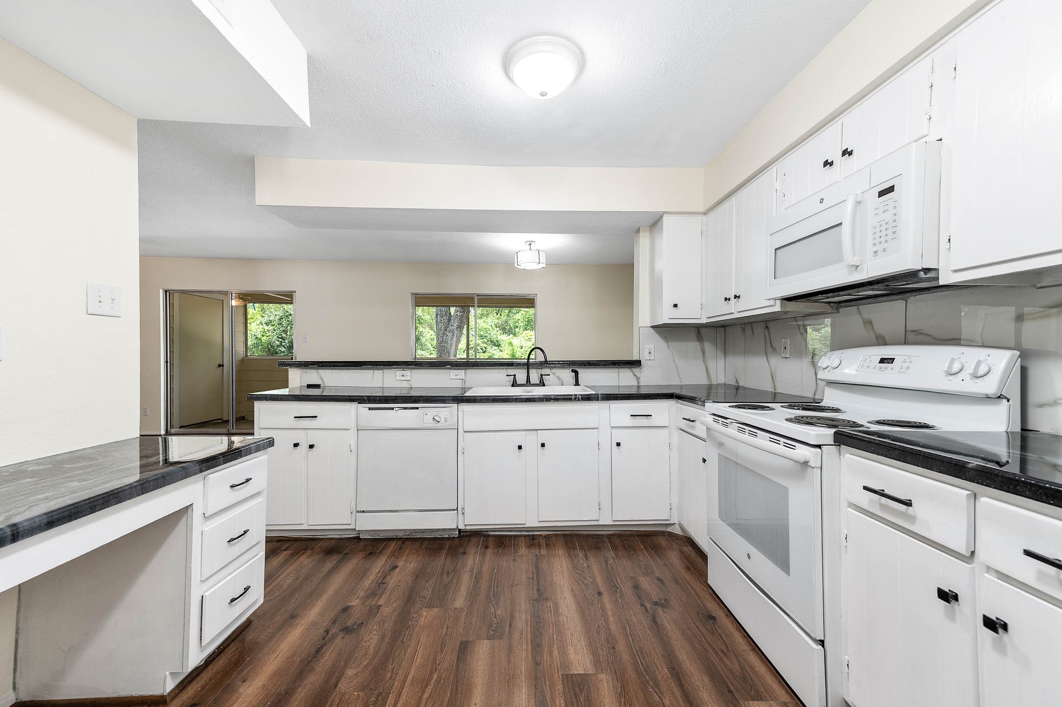 14515 Wunderlich Drive, Unit 812 Houston, TX 77069 - Photo 5 of 32