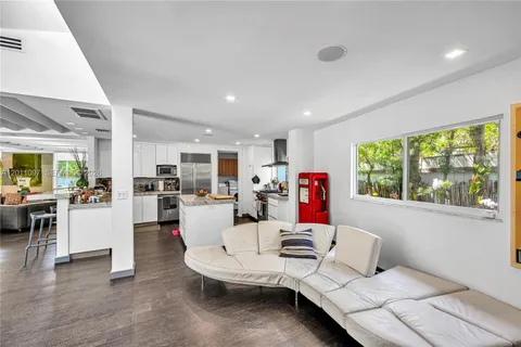 $3,599,000 | La Gorce, Miami Beach, FL 33140