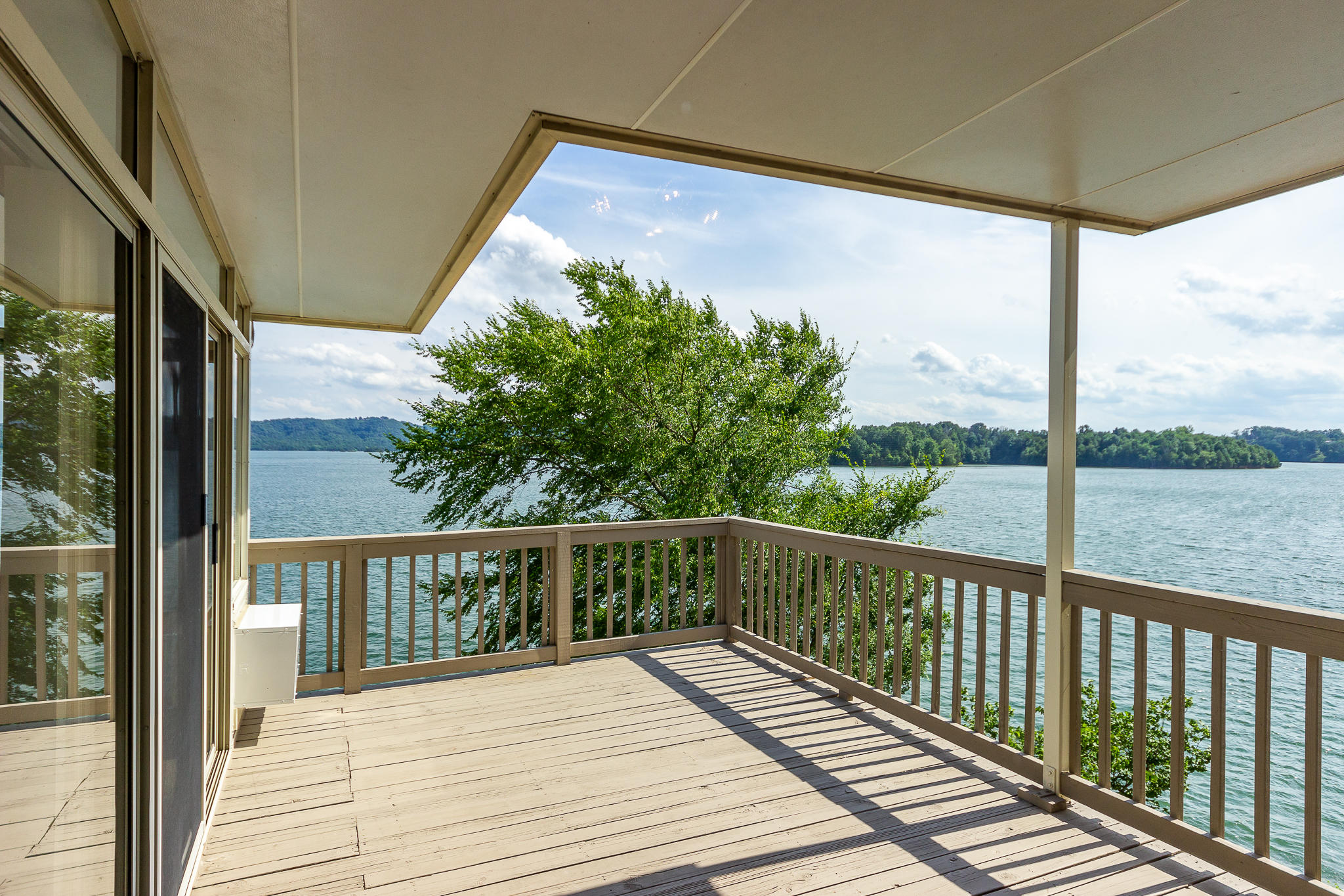 629 Turtle Pointe Bean Station, TN 37708 - Photo 22 of 35 629TurtlePointe-32