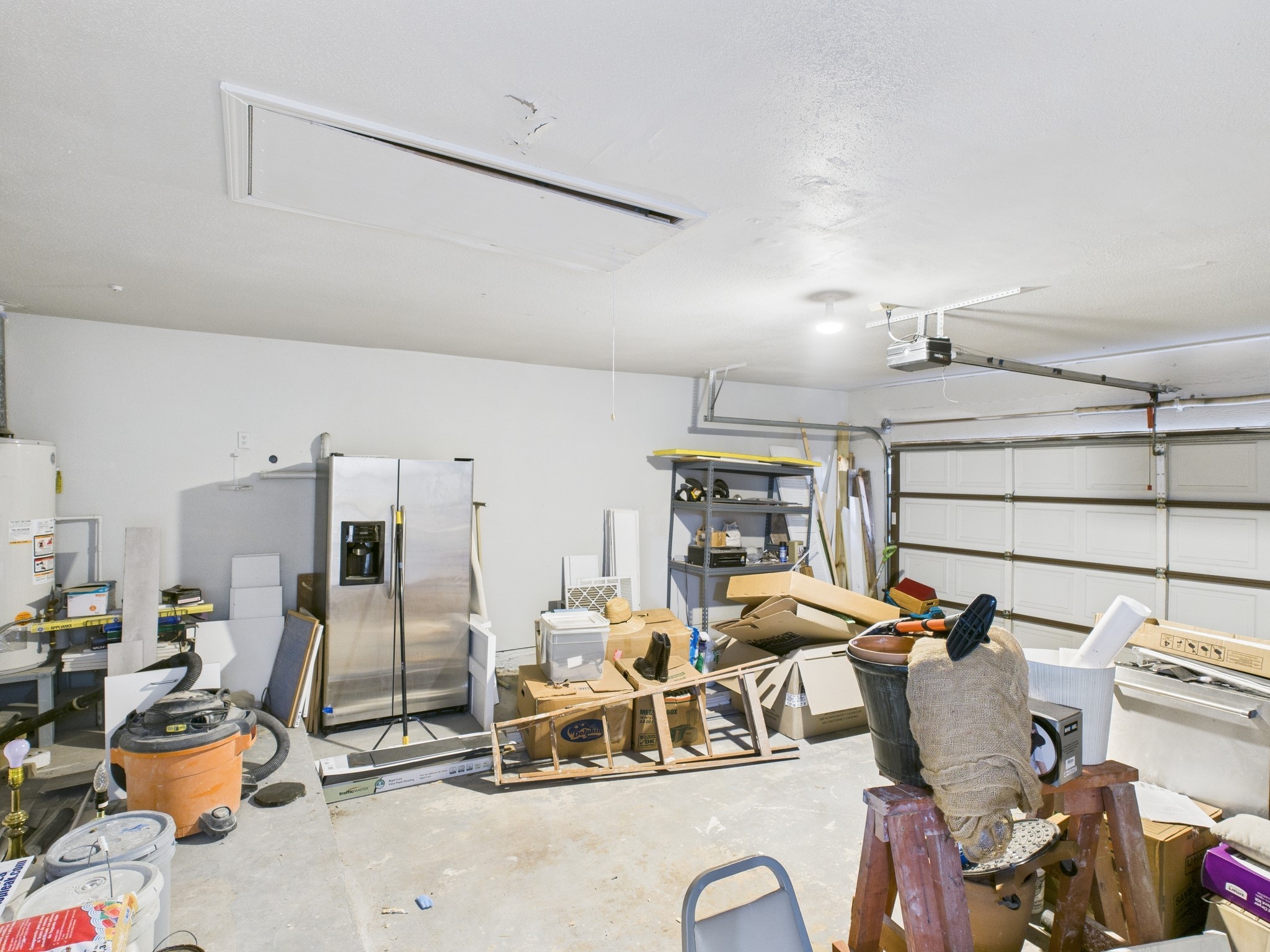 7610 Hopewell Lane Houston, TX 77071 - Photo 29 of 31 a room with gym equipment