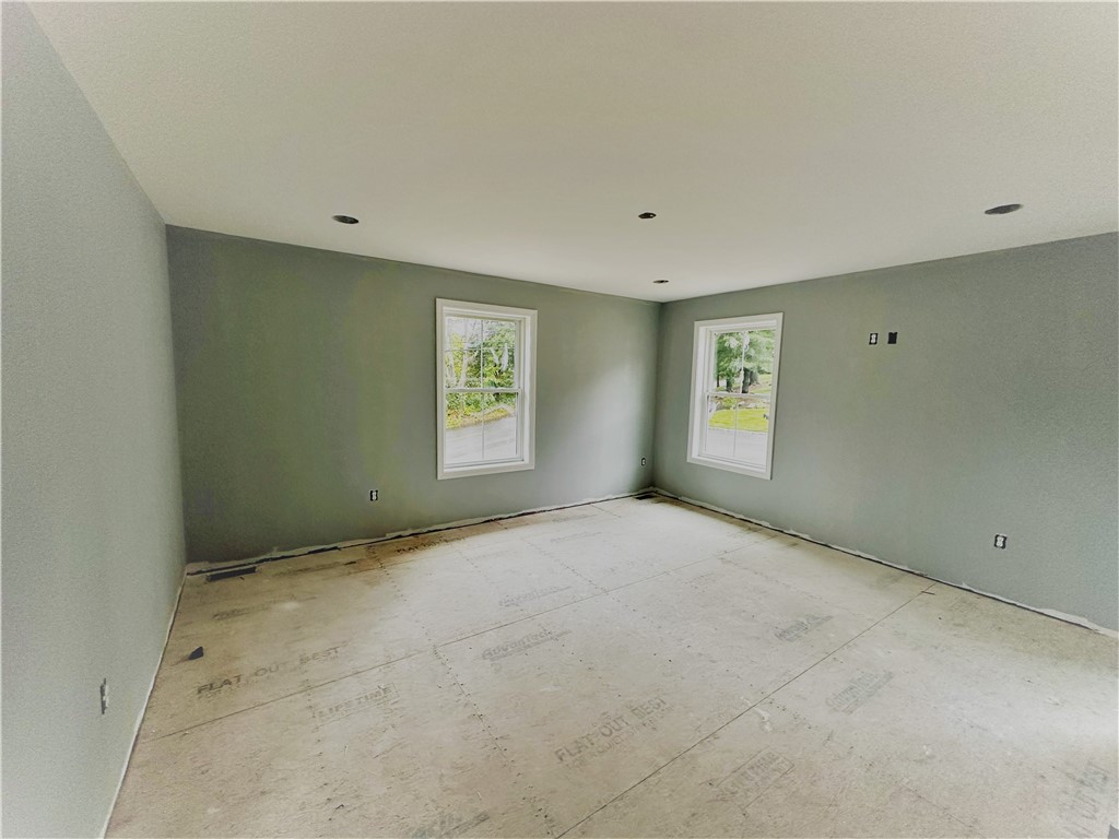 5 Olney Arnold Road Cranston, RI 02921 - Photo 13 of 33