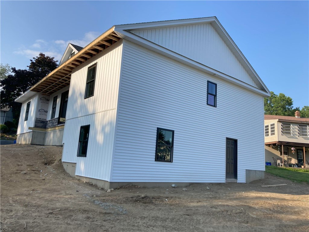 5 Olney Arnold Road Cranston, RI 02921 - Photo 24 of 33