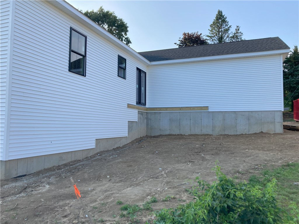 5 Olney Arnold Road Cranston, RI 02921 - Photo 29 of 33