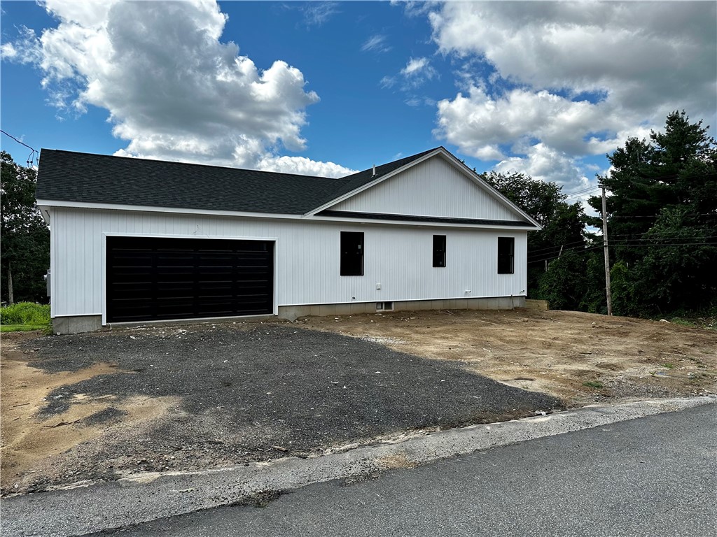 5 Olney Arnold Road Cranston, RI 02921 - Photo 3 of 33