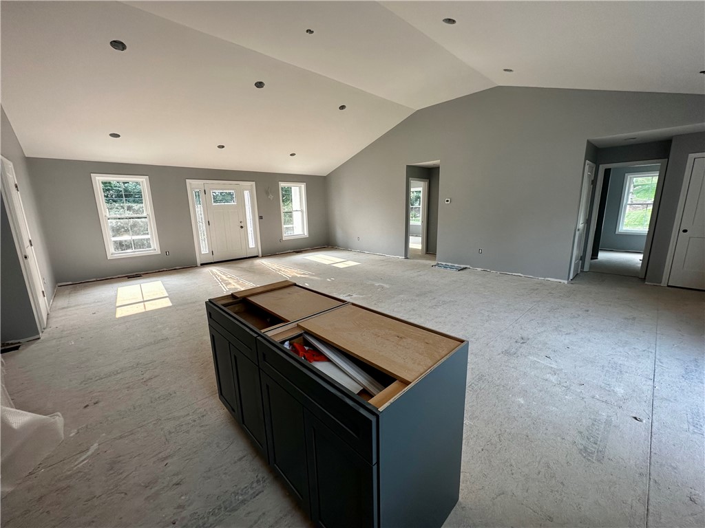 5 Olney Arnold Road Cranston, RI 02921 - Photo 10 of 33