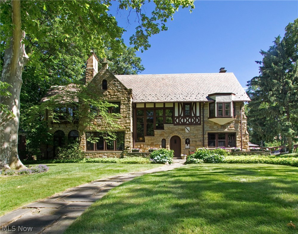 2677 Berkshire Road Cleveland, OH 44106 - Photo 1 of 35