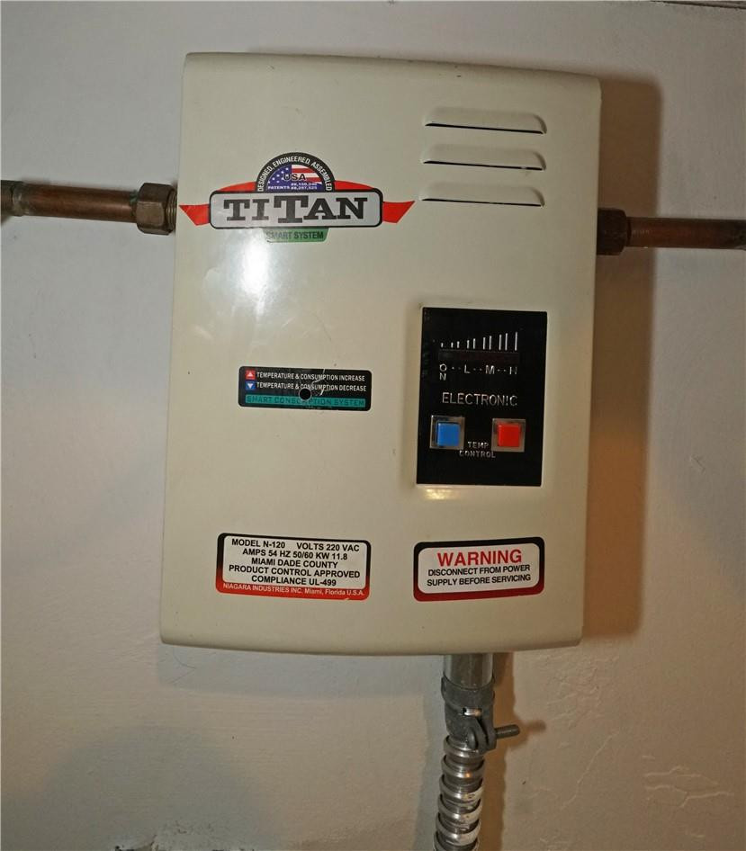 16400 Golf Club Road, Unit 305 Weston, FL 33326 - Photo 24 of 24 a close up of a street sign