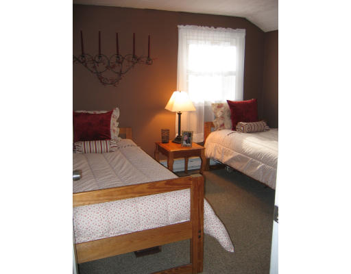9 Elizabeth Road Marlborough, MA 01752 - Photo 6 of 18 Gallery Image 6