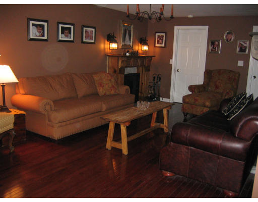 9 Elizabeth Road Marlborough, MA 01752 - Photo 8 of 18 Gallery Image 8