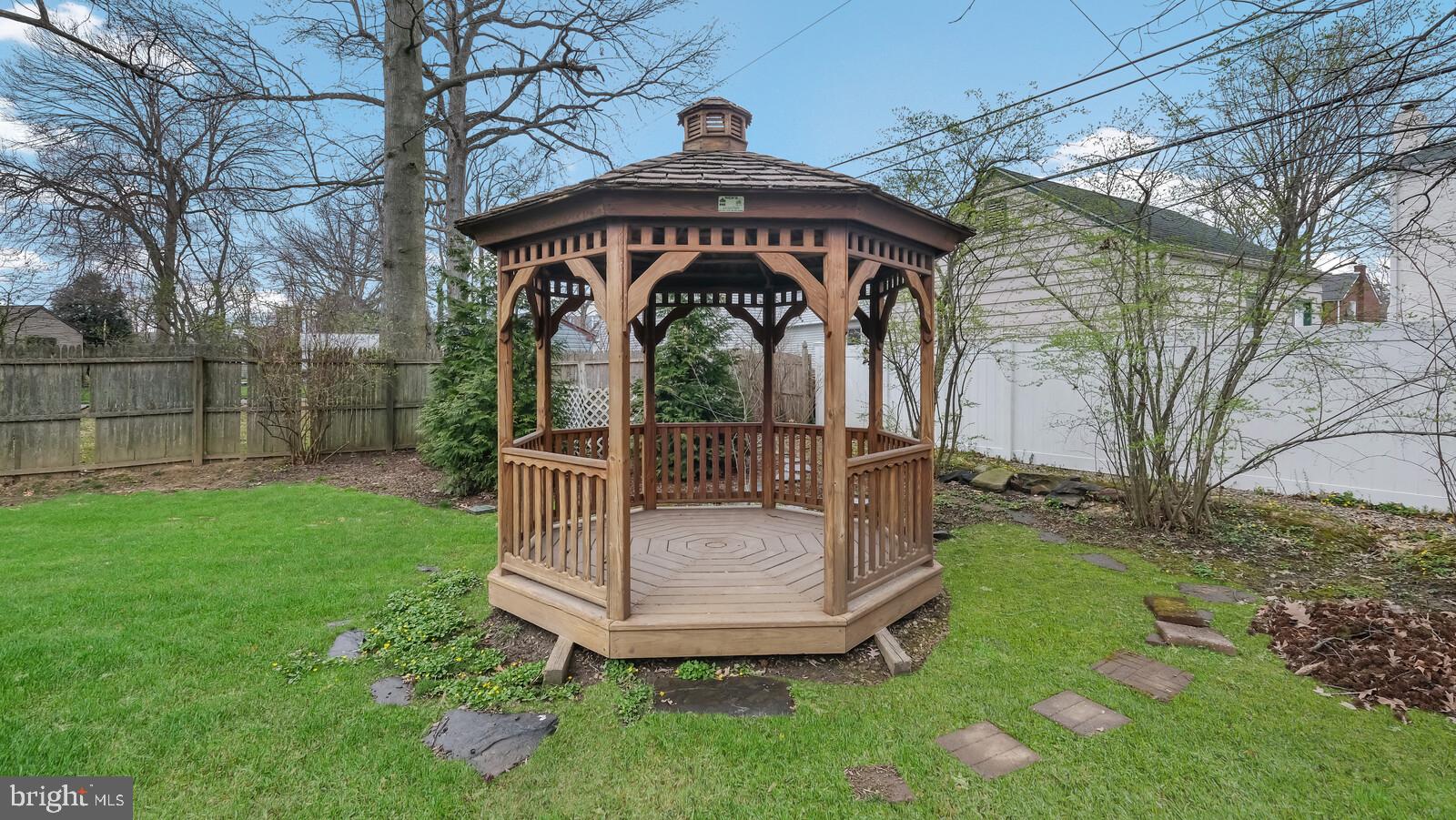 465 Lynbrooke Road Springfield, PA 19064 - Photo 42 of 46