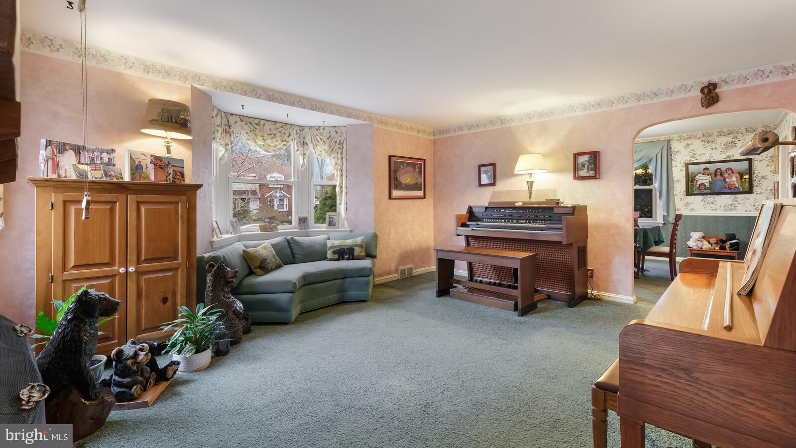 465 Lynbrooke Road Springfield, PA 19064 - Photo 7 of 46