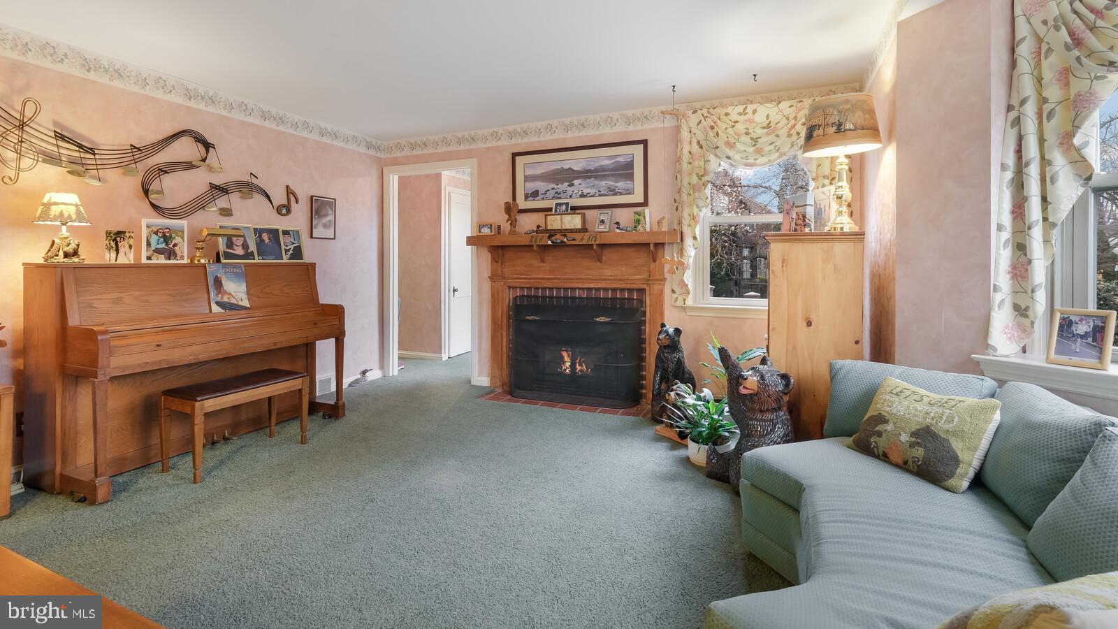 465 Lynbrooke Road Springfield, PA 19064 - Photo 8 of 46