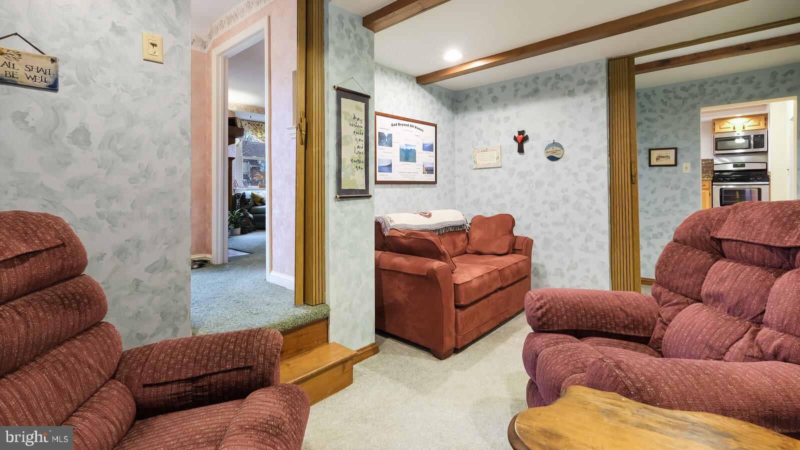 465 Lynbrooke Road Springfield, PA 19064 - Photo 10 of 46