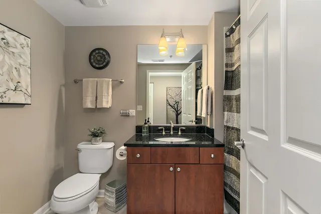 $389,900 | 125 Lakeview Drive, Unit 313, Bloomingdale, IL 60108