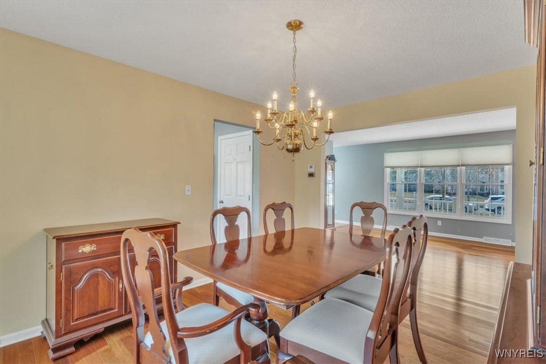 10 Hampton Court Lancaster, NY 14086 - Photo 15 of 47